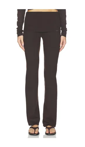Essential Sweaters Foldover Pant in Brown. - size L (also in M, S, XL, XS, XXS) - SKIMS - Modalova