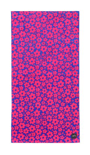 Slowtide Ginny Towel in Fuchsia - Slowtide - Modalova