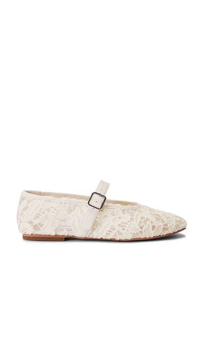 Dreaming Mary Jane Flat in Ivory. - size 10 (also in 6.5, 8, 8.5, 9.5) - Steve Madden - Modalova