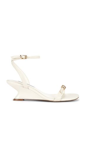 Zaloma Strappy Sandal in Cream. - size 10 (also in 6, 6.5, 7.5, 8.5, 9) - Steve Madden - Modalova