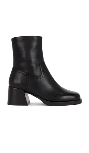 Latches Boots in . Size 9.5. Also in 8 - Steve Madden - Modalova