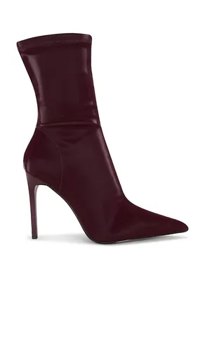 Mackena Boot in Burgundy. - size 10 (also in 7.5, 8, 8.5, 9.5) - Steve Madden - Modalova