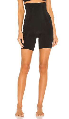 Oncore High Waisted Mid Thigh Short in Black. - size S (also in XS) - SPANX - Modalova