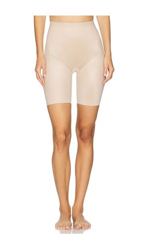 Shape Invisible Short in Beige. - size S (also in XS) - SPANX - Modalova