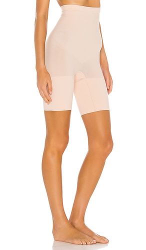 Sculptâ¢ Seamless Power High-Waisted Mid-Thigh Short in Beige. - size L (also in M, S) - SPANX - Modalova