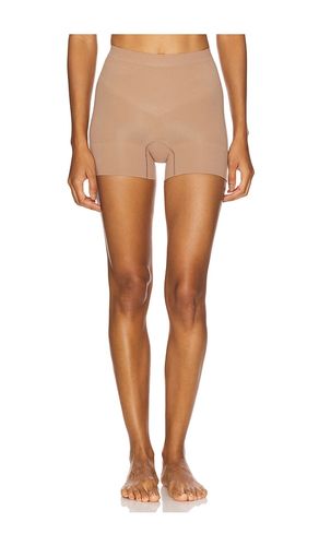 Sculpt Seamless Power Shorty in Taupe. - size L (also in M, S, XL) - SPANX - Modalova