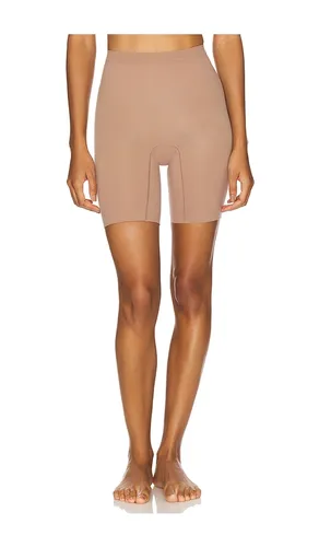 Sculpt Seamless Power Short in Taupe. - size L (also in M, S, XL) - SPANX - Modalova