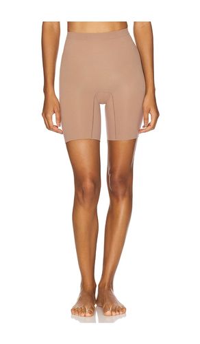 Sculpt Seamless Power Short in Taupe. - size M (also in S, XL) - SPANX - Modalova