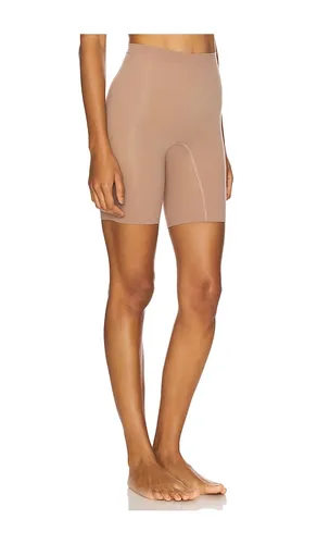 Sculpt Seamless Power Short in Taupe. - size L (also in M, S, XL) - SPANX - Modalova