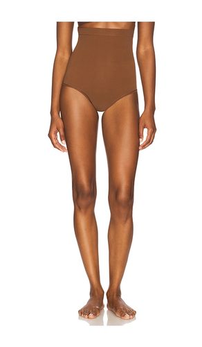 Seamless Power High Waisted Thong in Brown. - size L (also in M, S, XL) - SPANX - Modalova