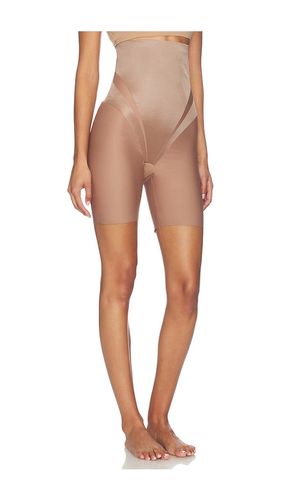 Sculpt Transform High Waisted Mid Thigh Short in Tan. - size S (also in XS) - SPANX - Modalova