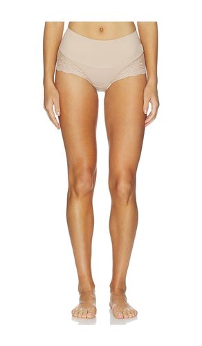 Supersmooth Undie-tectable Lace Hi - Hipster in Tan. - size L (also in S, XL, XS) - SPANX - Modalova
