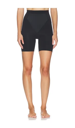 Sculpt Gofigure Mid Thigh Short in Black. - size L (also in S, XL, XS, XXL) - SPANX - Modalova