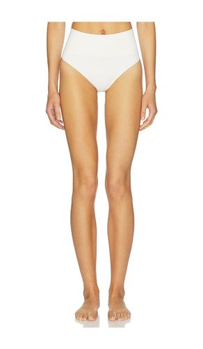 Shape Extraordinary Thong in Ivory. - size L (also in XL) - SPANX - Modalova