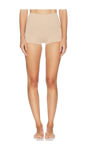 Shape Extraordinary Boyshort in Tan. - size XL (also in XXL) - SPANX - Modalova