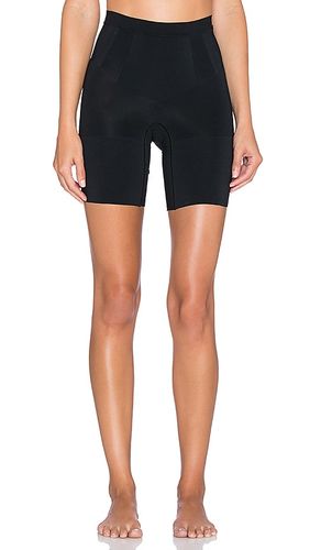 Sculptâ¢ OnCore Mid-Thigh Short in Black. - size L (also in S) - SPANX - Modalova
