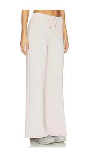 Airessentials Wide Leg Pant in . Taglia M. Also in XL - SPANX - Modalova