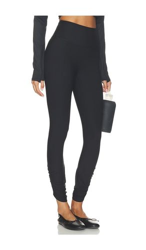 On Form Runched Leggings in . Taglia L. Also in M, S, XL/1X, XS - SPANX - Modalova