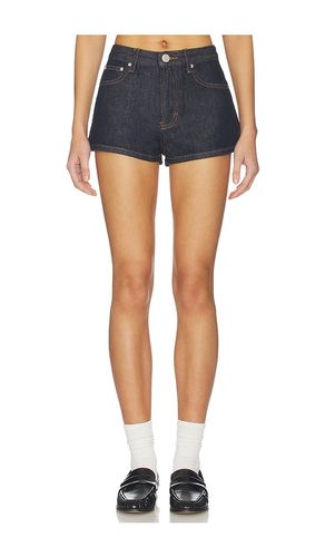 Fleure Denim Short in . Size 23. Also in 26, 29 - superdown - Modalova