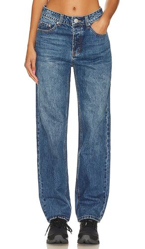 Lanie Jean in Denim-Medium. - size 23 (also in 24, 25, 26, 27, 29, 30) - superdown - Modalova