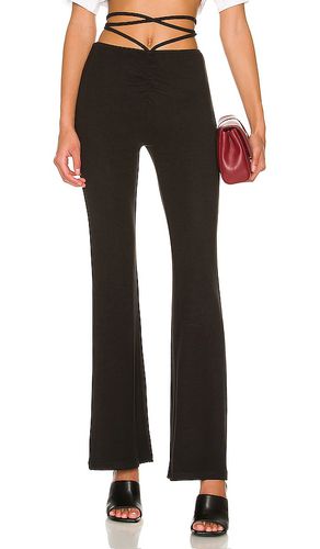 Regan Tie Strap Pant in . Taglia M, S - superdown - Modalova