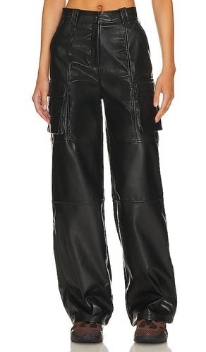 Halley Faux Leather Pant in . Size L, S, XS, XXS - superdown - Modalova