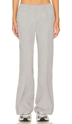 Deona Parachute Pant in . - size M (also in S, XS) - superdown - Modalova