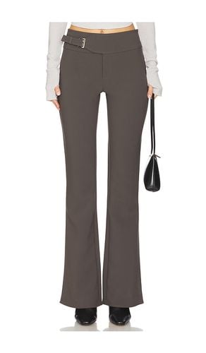 Jessica Bootcut Pant in . - size L (also in M, S, XL, XS, XXS) - superdown - Modalova