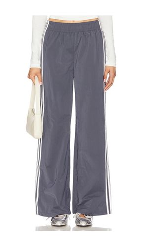 Melissah Track Pant in Grey. - size L (also in M, S, XS) - superdown - Modalova