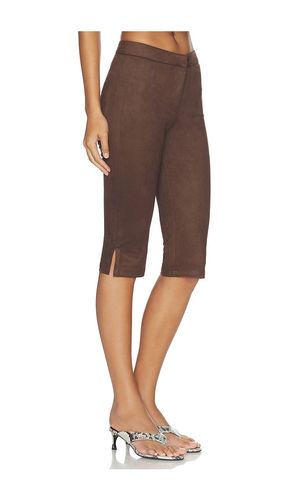 Ayla Faux Suede Capri in Chocolate. - size L (also in M, S) - superdown - Modalova