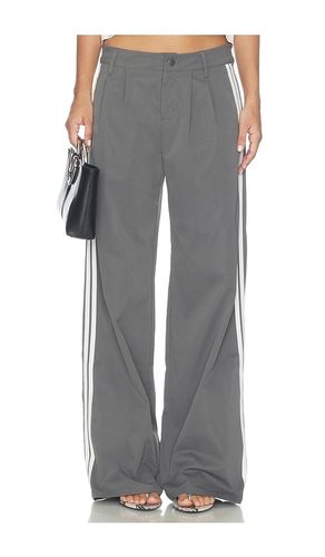 Katherine Trouser in . Size M. Also in S, XS - superdown - Modalova