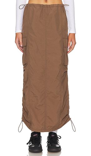 Ezra Maxi Cargo Skirt in Brown. - size M (also in L, XXS) - superdown - Modalova