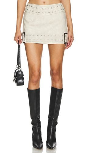 Torie Faux Leather Mini Skirt in White. - size M (also in S, XS) - superdown - Modalova