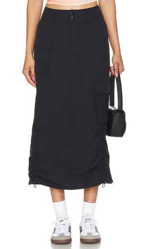 Mila Cargo Midi Skirt in . Size L, XS, XXS - superdown - Modalova