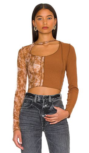 Nylah Split Top in . - size XS (also in XXS) - superdown - Modalova