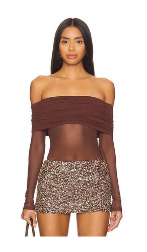 Koa Bodysuit in Chocolate. - size M (also in S, XS) - superdown - Modalova