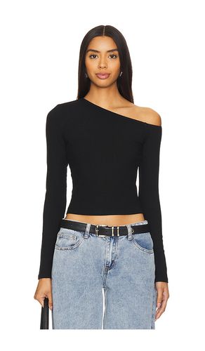 Corinne Off Shoulder Top in . - size L (also in M, S, XL, XS, XXS) - superdown - Modalova