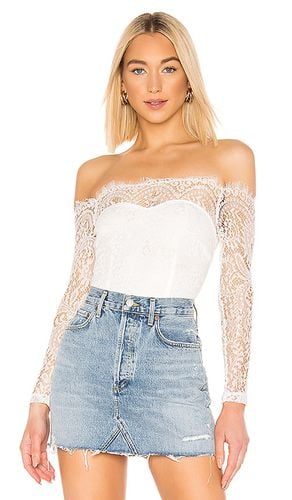 Rivka Off Shoulder Bodysuit in . Taglia M, XS - superdown - Modalova