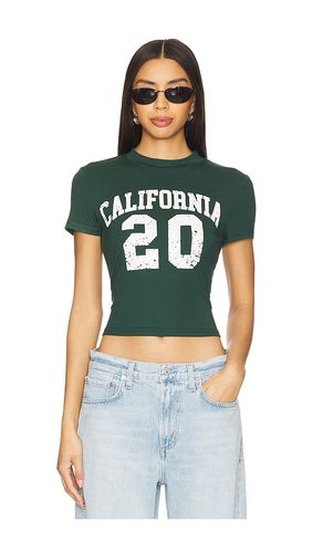 Arianah Tee in . Size S. Also in XS - superdown - Modalova