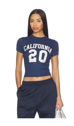 Arianah Tee in . Size S. Also in XS - superdown - Modalova