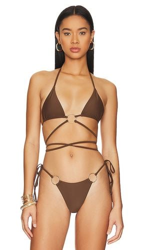 Milada O Ring Bikini Top in Chocolate. - size L (also in M, S, XL, XS, XXS) - superdown - Modalova