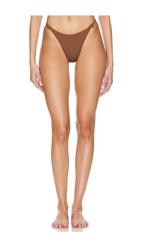 Aubrey Bikini Bottom in Chocolate. - size M (also in XL, XXS) - superdown - Modalova