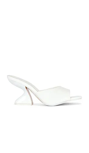 Blanc Sandal in . Size 6. Also in 7, 8 - superdown - Modalova