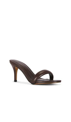 Rosi Sandal in . Size 6. Also in 8 - superdown - Modalova