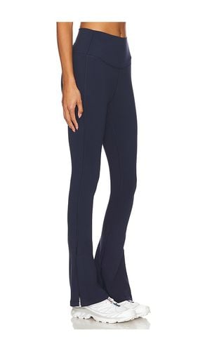 Raquel High Waist Supplex Flare 30 Legging in Navy. - size L (also in M, S, XS) - Splits59 - Modalova