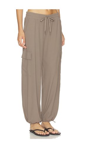 Nico Airweight Cargo Pant in . Size L. Also in S - Splits59 - Modalova