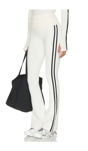 Raquel Highwaist Supplex Flare 32 Legging in Cream. - size L (also in M, S, XL) - Splits59 - Modalova