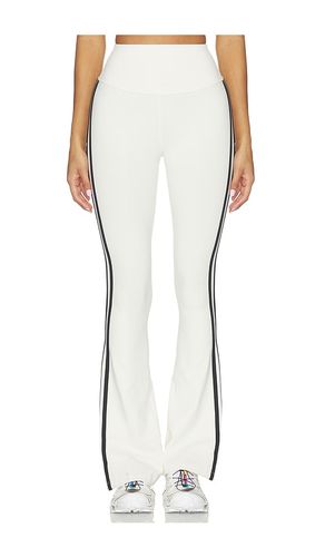 Raquel Highwaist Supplex Flare 32 Legging in Cream. - size L (also in M, S, XS) - Splits59 - Modalova