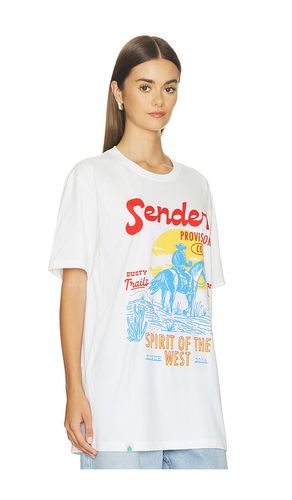 Dusty Trailong Sleeve Tee in White. - size L (also in M, S, XL/1X, XS) - Sendero Provisions Co. - Modalova