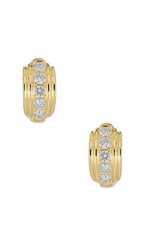 Dainty Boulevard Huggie Earrings in - STONE AND STRAND - Modalova